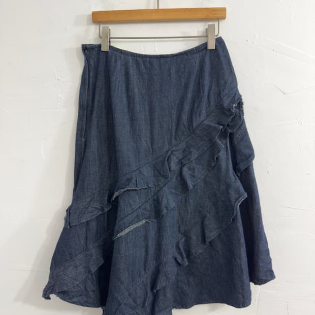 lest rose denim skirt