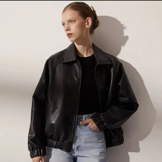 레이디볼륨 554 비건 레더 밴딩 자켓_블랙