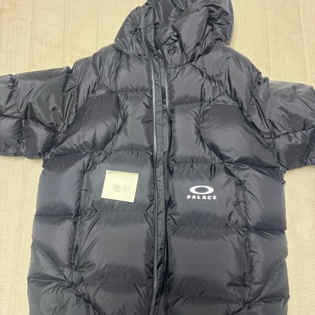팔라스 X 오클리 푸퍼 패딩 블랙[M]