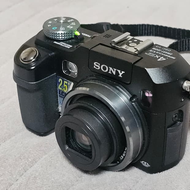 소니 사이버샷 DSC-V3 디지털 카메라