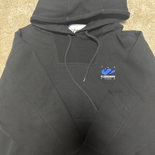 자라 아더에러 후드티