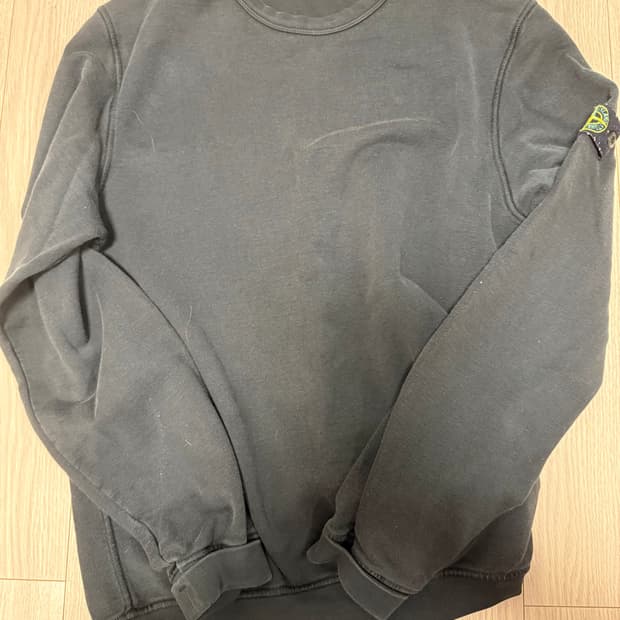 19년식 스톤아일랜드 맨투맨 m