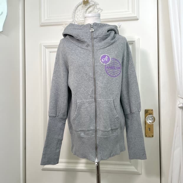 gray stone lettering point sleeve rib ho