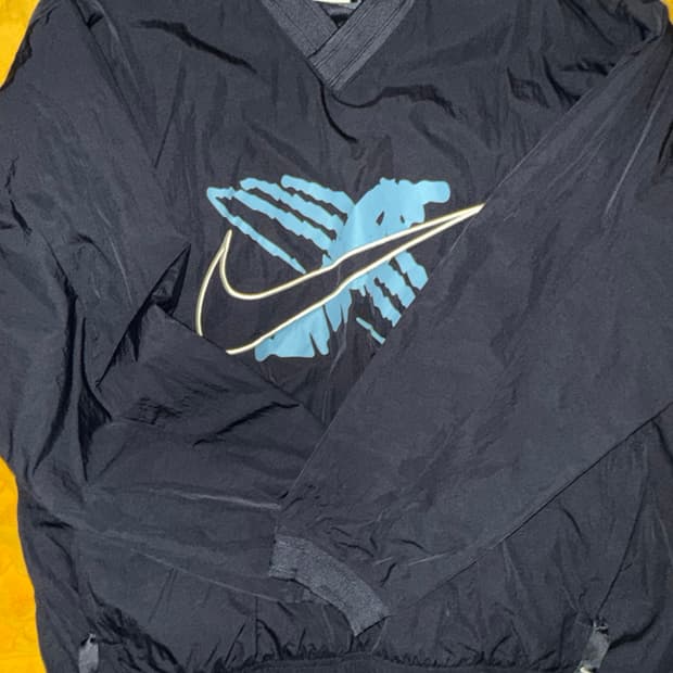 나이키 스포츠웨어 윈드 탑 L