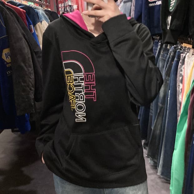 [IM] 노스페이스 로고 후드 블랙