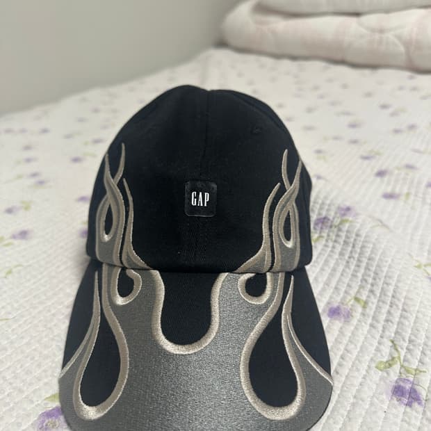 Yeezy GAP 이지 갭 발렌시아가 프레임 볼캡 모자