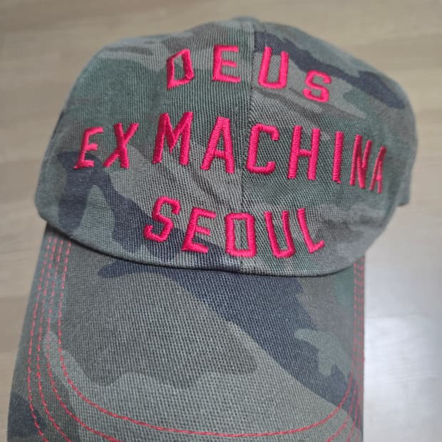 데우스엑스 마키나 서울 어드레스 캡 카모