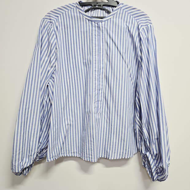 COS 스트라이프 퍼프 블라우스 셔츠