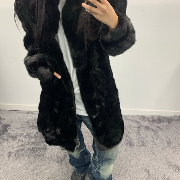 사가 밍크 블랙 코트
