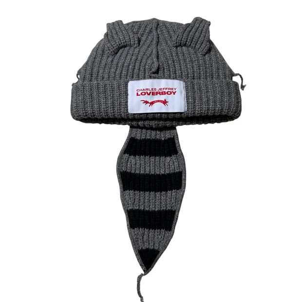 찰스 제프리 러버보이 라쿤 테일 니트 비니