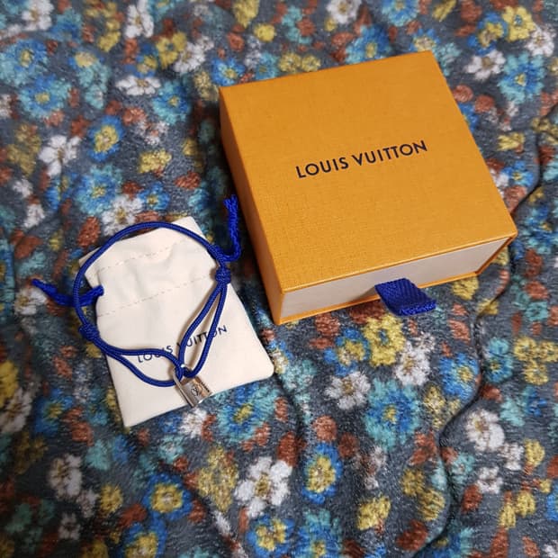 루이비통 실버 락킷 브레이슬릿 팔찌