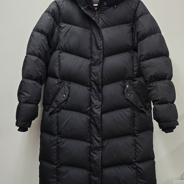 헤지스 골프 여성 덕다운 롱패딩.  
싸이즈 100