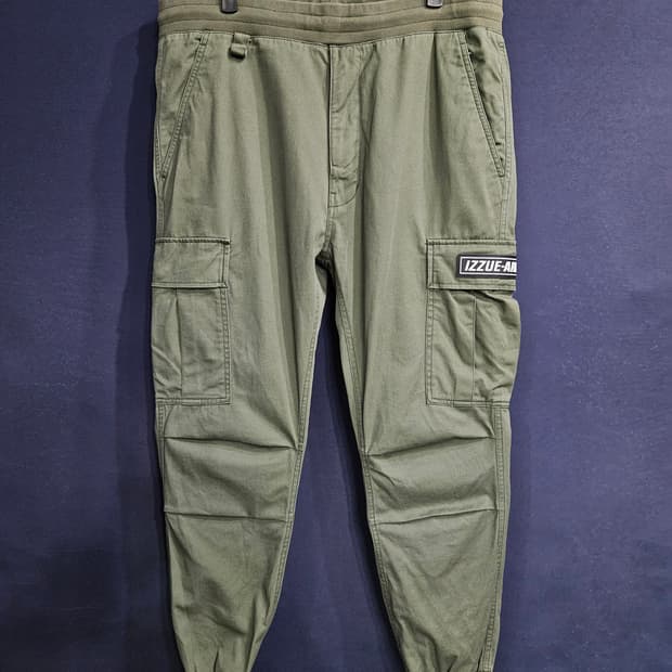 IZZUE 카키 남성 슬림핏 허리 36 카고 조거팬츠 
