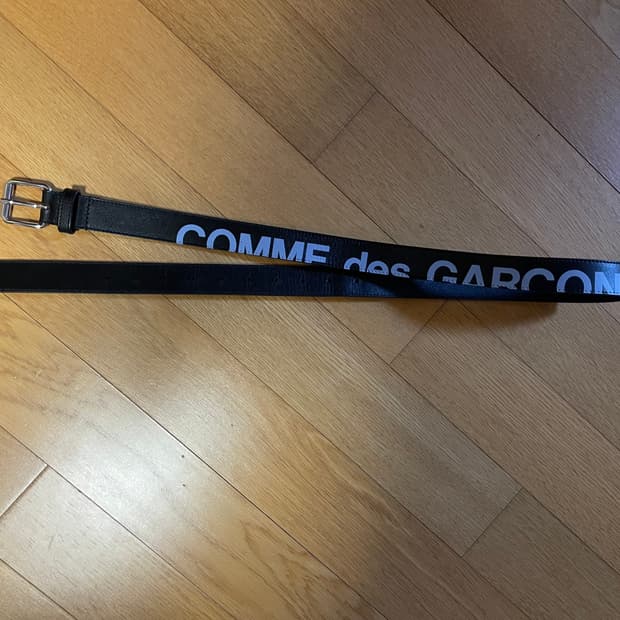 꼼데가르송 로고 벨트