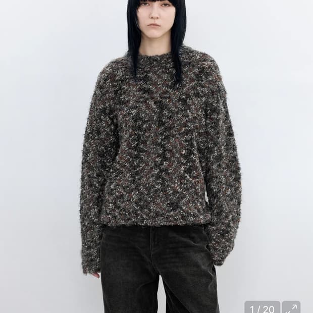 인사일런스우먼 멀티 부클 니트 차콜