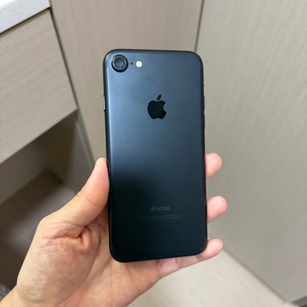 아이폰7 128GB 카메라무음 배터리100% 서브폰