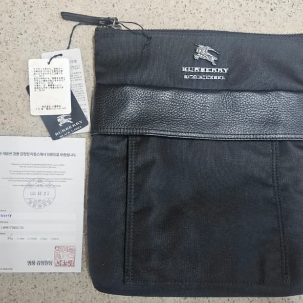 버버리 블랙라벨 클러치 24x27 정품