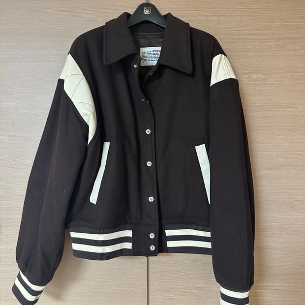 벌스데이수트 바시티 M