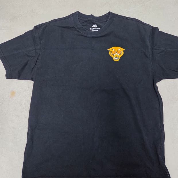 나이키 SB '치타 헤드' 그래픽 루즈핏 티셔츠