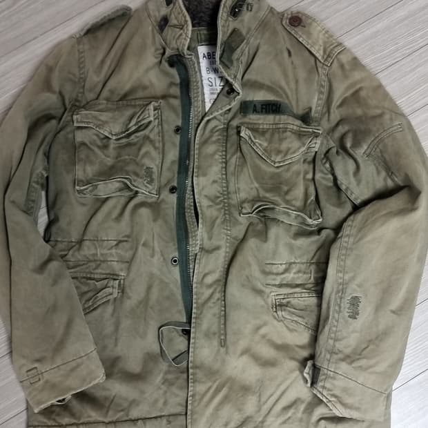 아베크롬비 m65 카키 야상 점퍼(100-105)