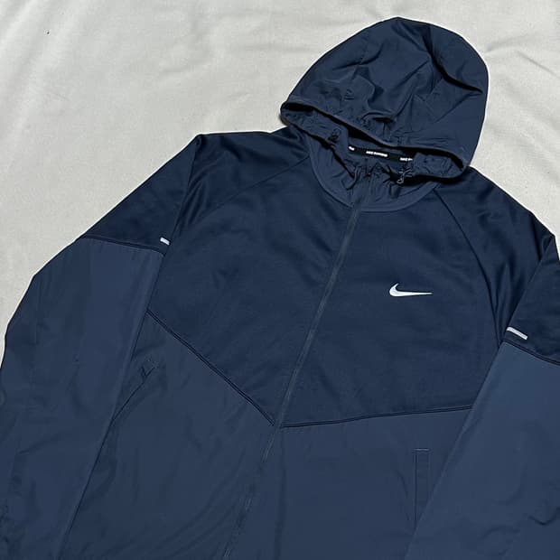 XXL 나이키 솔로스우시 러닝 트레이닝 자켓