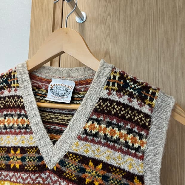 제이미슨스 셔틀랜드 페어아일 니트 베스트