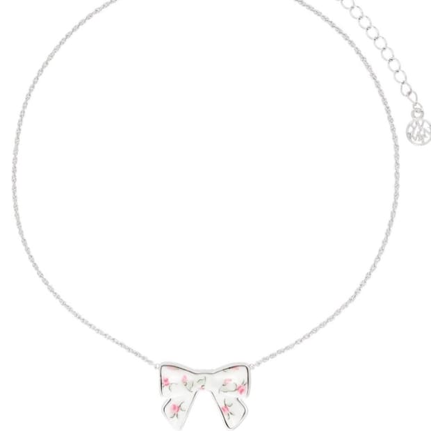 슈슈통 위민 세라믹 리본 목걸이 플라워