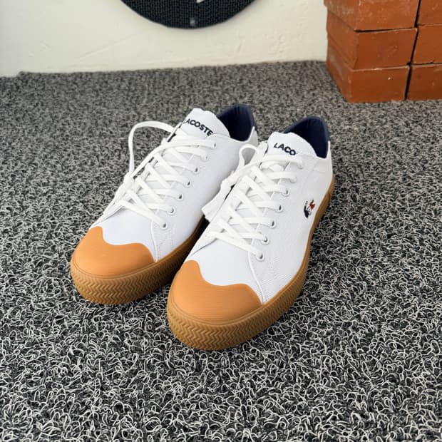 라코스테 흰색 스니커즈 260mm
