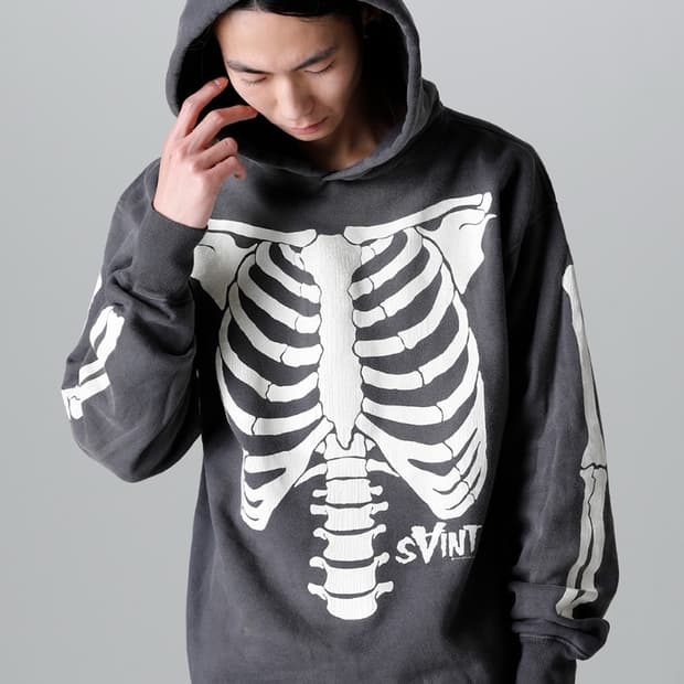 세인트 미카엘 브이론 본 후드