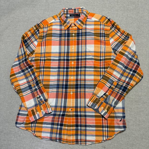 노티카 체크 셔츠