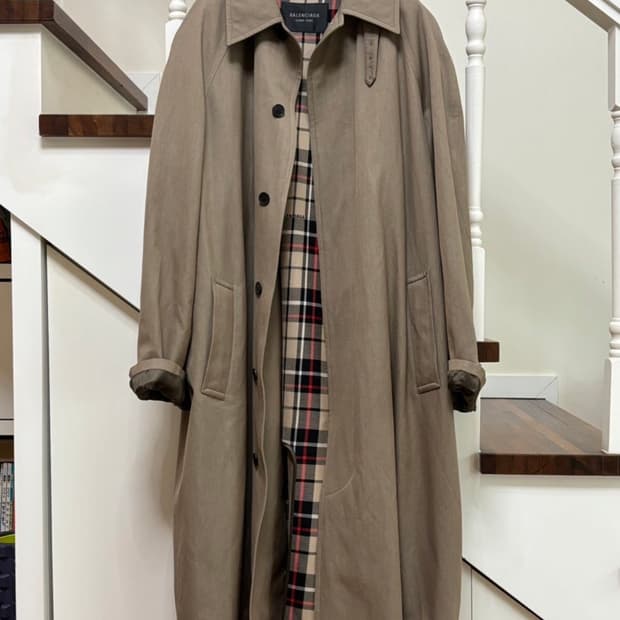 [46] 발렌시아가 가드로브 트렌치 코트