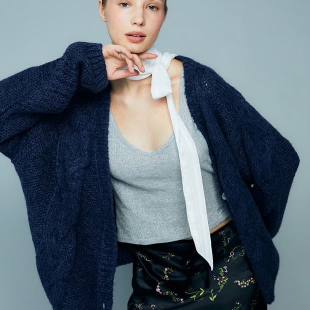 글로니 절판 베키가디건 네이비 새상품