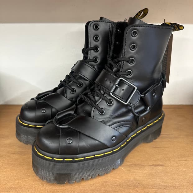 닥터마틴 제이든 하네스