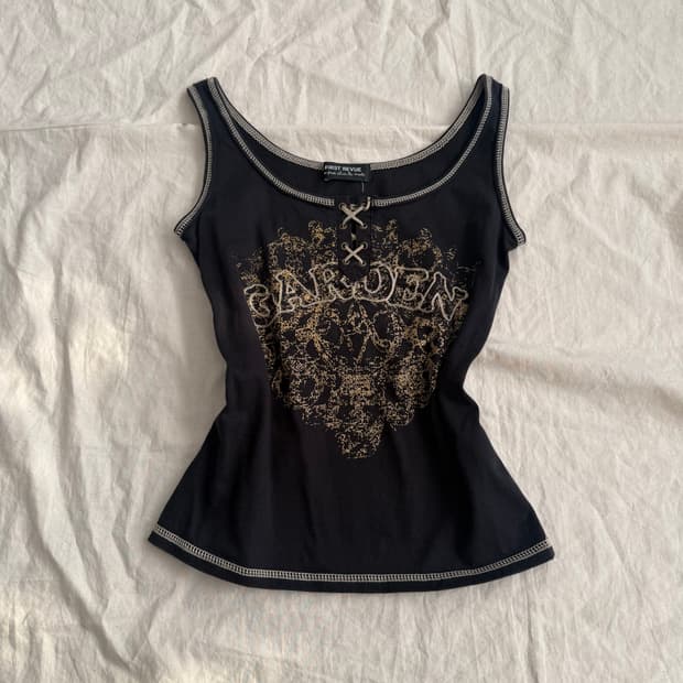 Y2k 00’s  딱붙 아일렛 슬리브리스