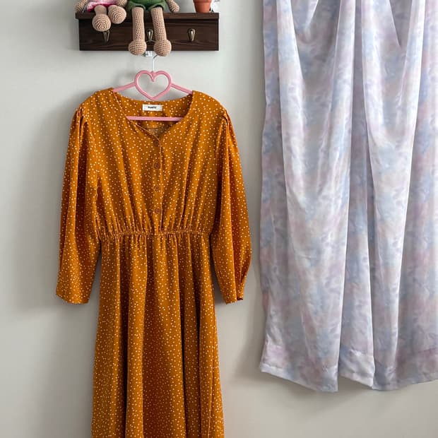 주황 도트 원피스