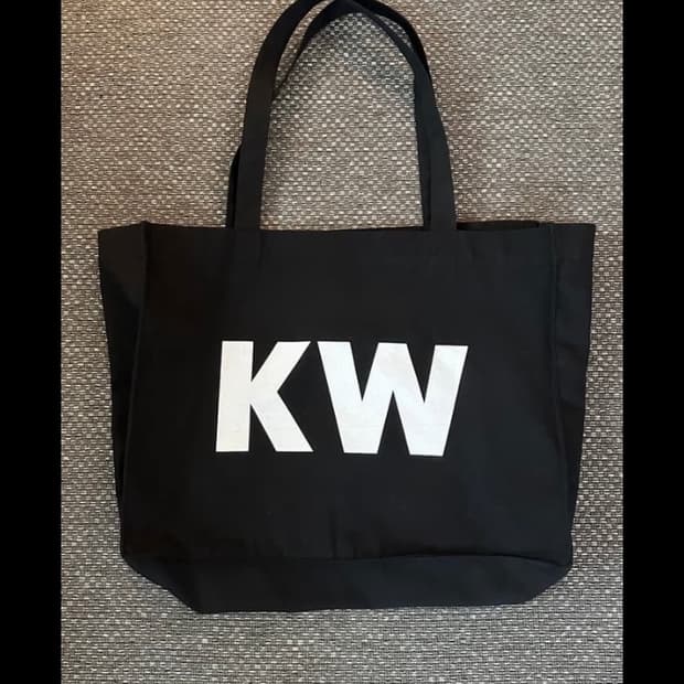 구매) kw 토트백 구합니다
