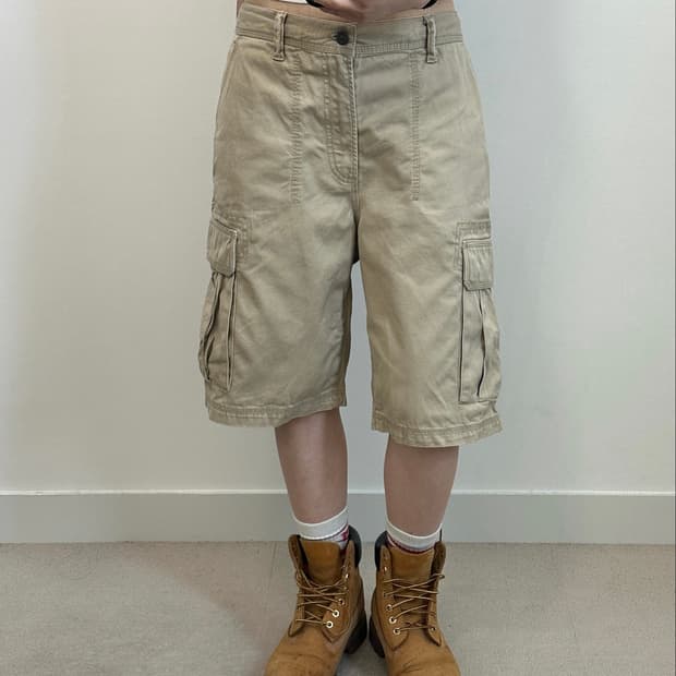 나이키 00s 베이지 버뮤다핏 카고팬츠