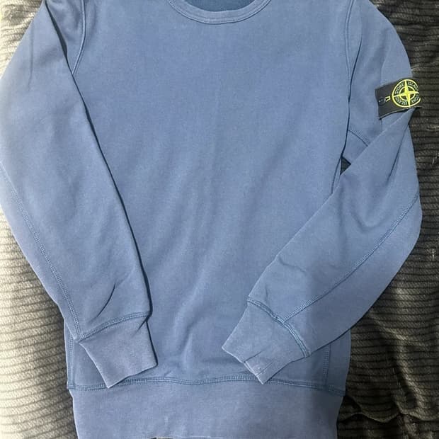 스톤아일랜드 맨투맨 L 블루