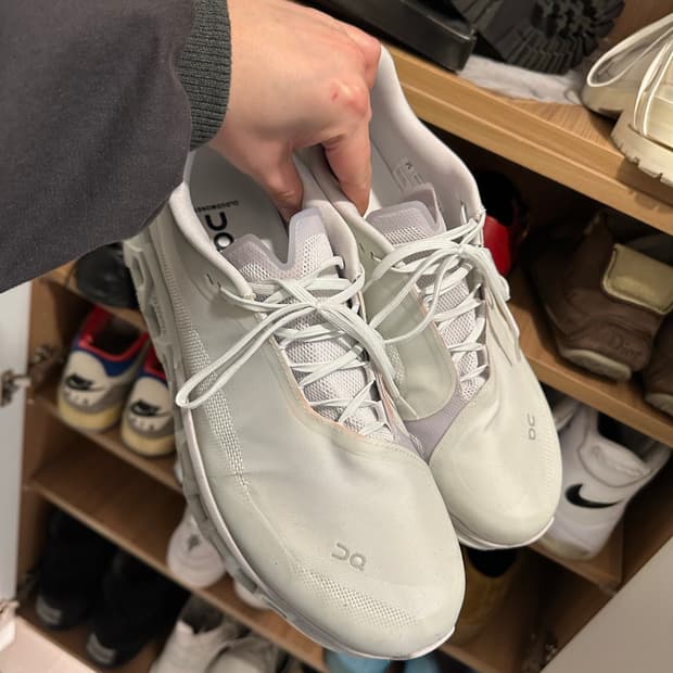 온러닝 포스트아카이브팩션 300