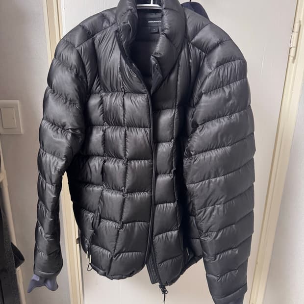 999휴머니티 모듈러 라이트 구스 푸퍼 블랙 1