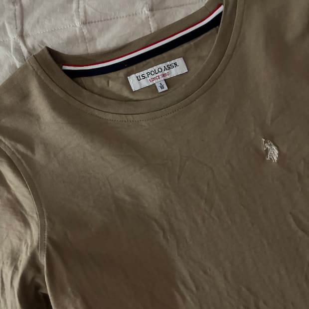 폴로 베이지 반팔티