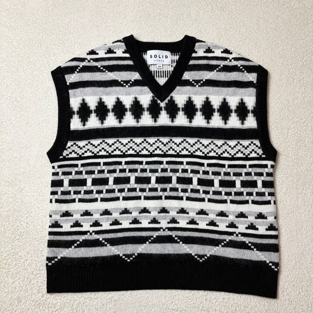 솔리드옴므 22FW 자카드 모헤어 니트 베스트 PN6569