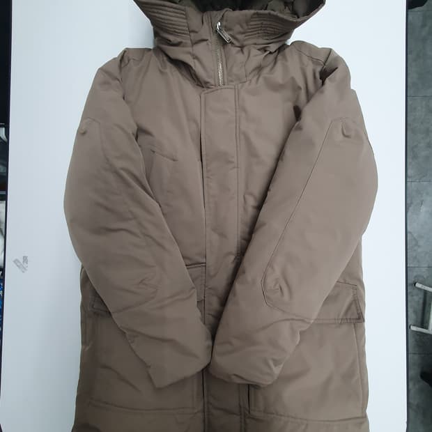 커스텀멜로우 구스다운 패딩