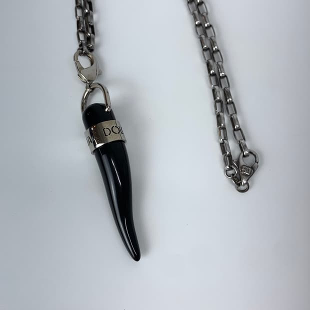 돌체앤가바나 상아 목걸이