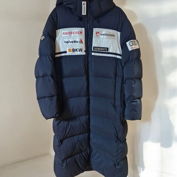 데상트 아우디스폰서 헤비다운 롱패딩 블랙100(실측105)