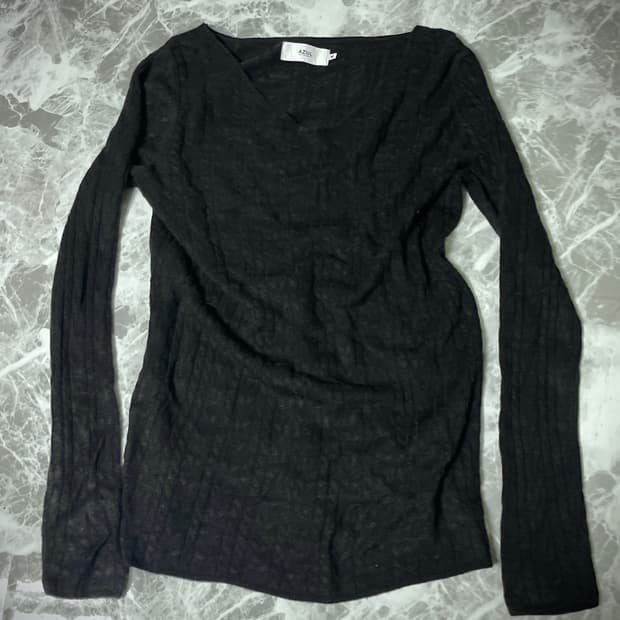 Azul v neck long sleeve knit