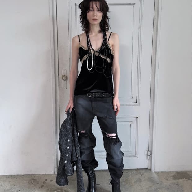 데어드 컷 아웃 디스트로이드 진 M