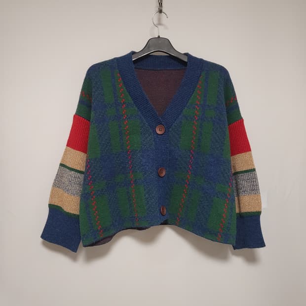 아방핏 니트가디건