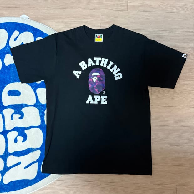 베이프 카모 컬리지 반팔 티셔츠 판매합니다(반택포)