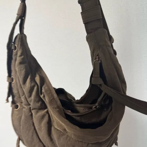 르메르 게임백 스몰 코비챠 브라운